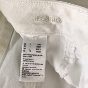 American Eagle Outfitters Pants - AE white jeggings- size 6 short American Eagle Outfitters Pants - AE white jeggings- size 6 short